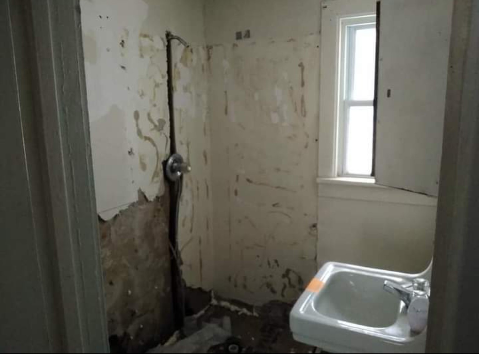 Bathroom reconstruction before renovation